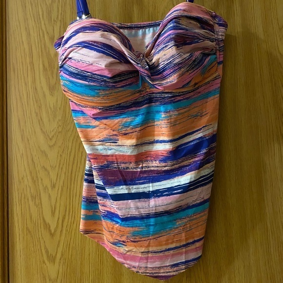 Liz Claiborne Swim Suite Top Woman’s Size 12 - Picture 4 of 4